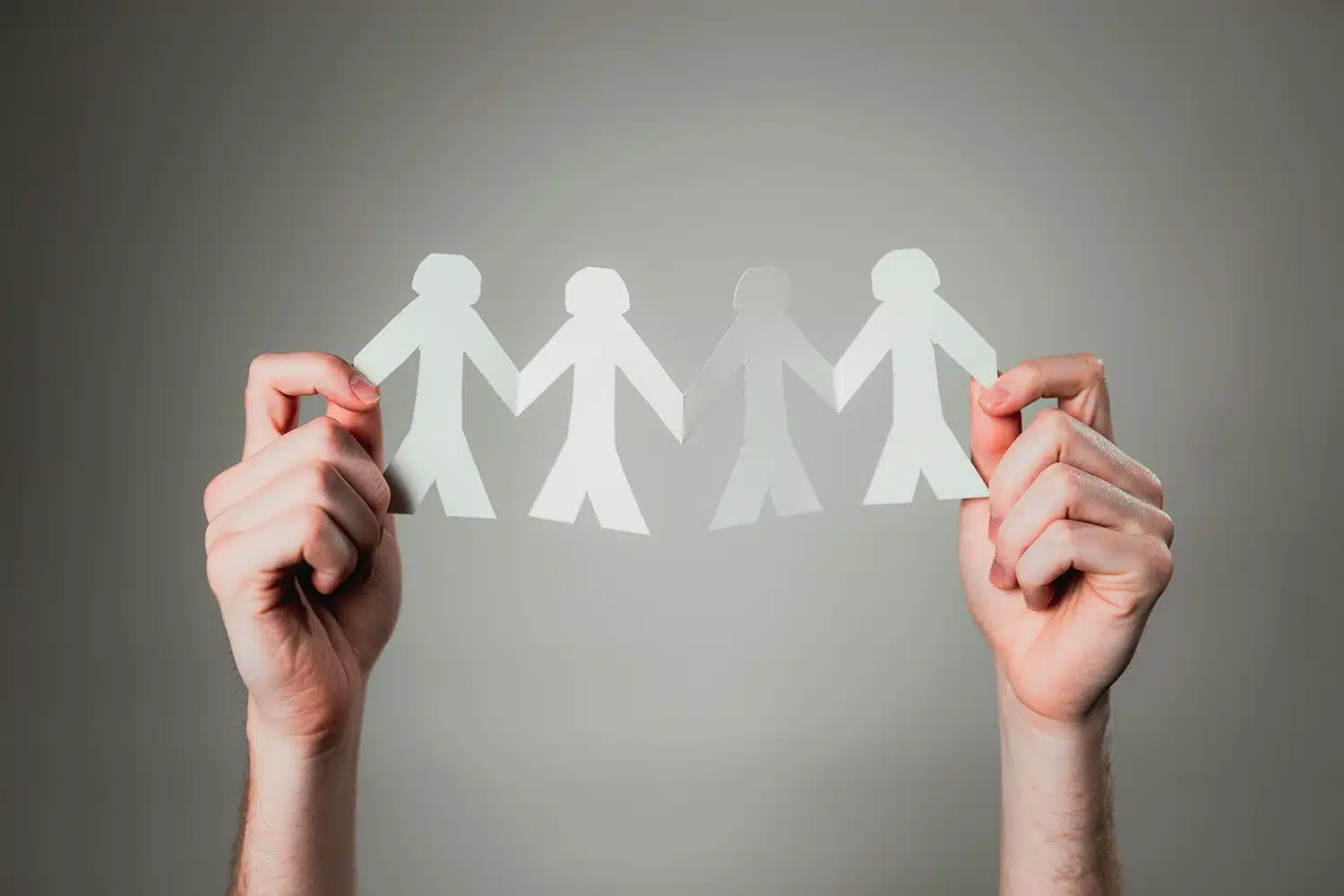 orpi amplitude guirlande bonhommes en papier