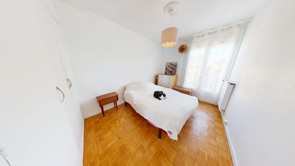 Appartement À Vendre T4 d'env. 70 m² avec balcon et loggia, cave et garage