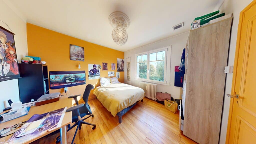 Maison À Vendre contemporaine rénovée – 5 min à pied du métro Roseraie– 152 m²