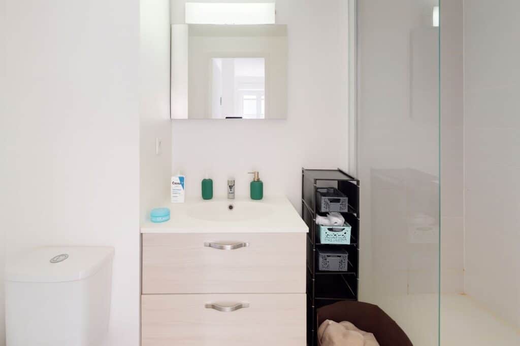 STUDIO MEUBLÉ – QUARTIER DES CARMES / RUE NEUVE