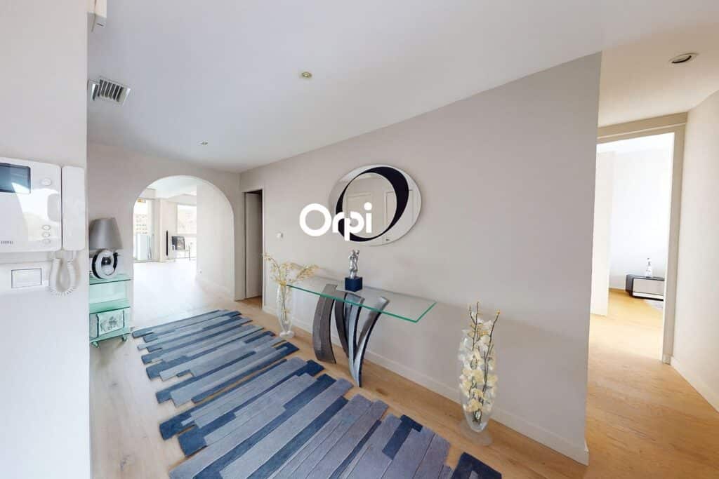 À Vendre – Appartement T5 de 150 m² avec balcon, 2 parkings et cave – Quartier Saint-Georges, Toulouse