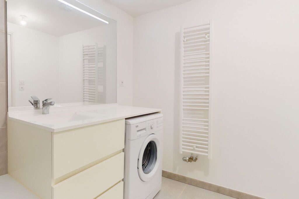 Appartement T3 lumineux avec terrasse et vue dégagée – Résidence 2017