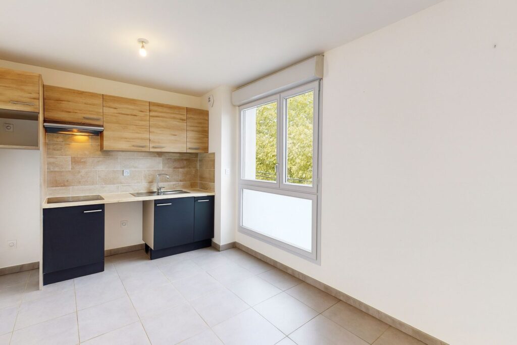 Appartement T3 lumineux avec terrasse et vue dégagée – Résidence 2017