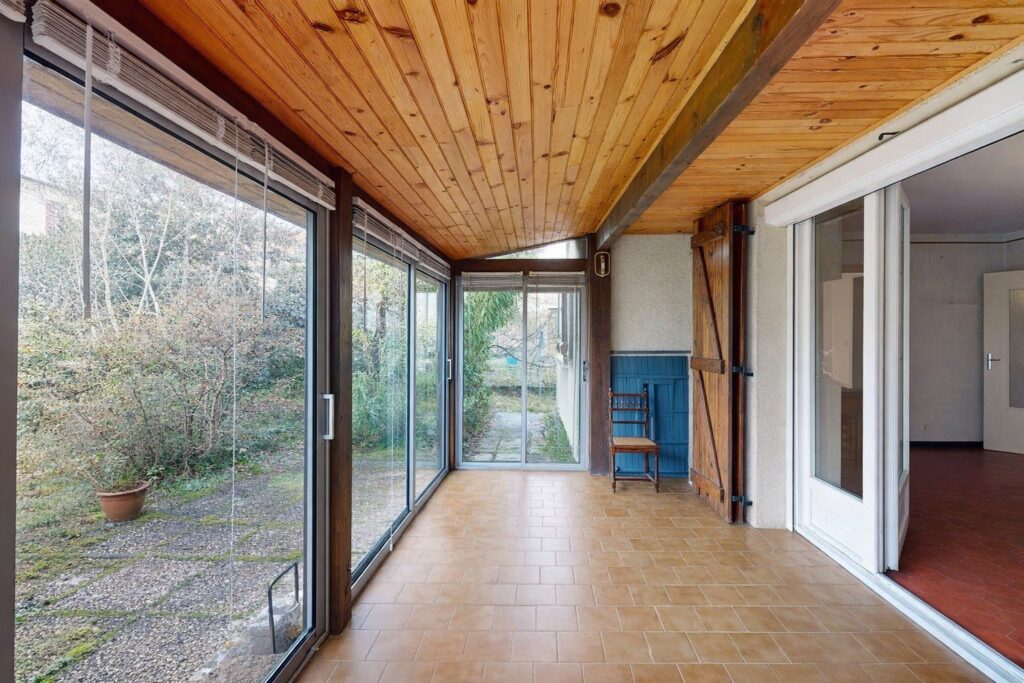 Maison indépendante d'env. 112 m²  À Vendre  sur une parcelle de 391 m²