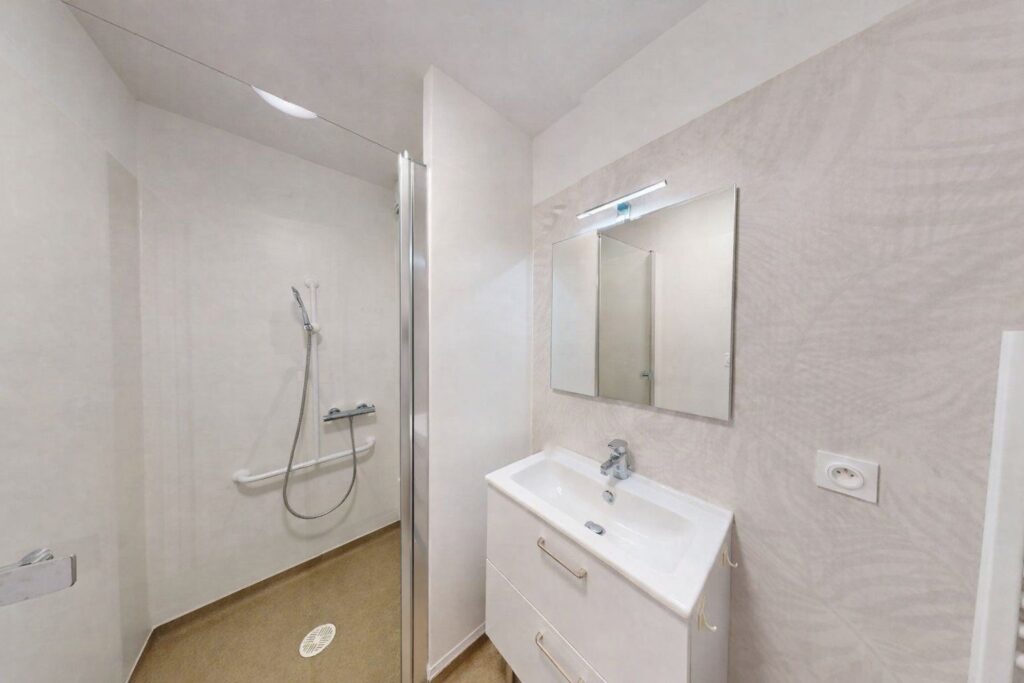 Maison indépendante d'env. 112 m²  À Vendre  sur une parcelle de 391 m²