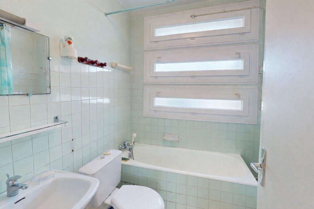 Maison indépendante d'env. 112 m²  À Vendre  sur une parcelle de 391 m²