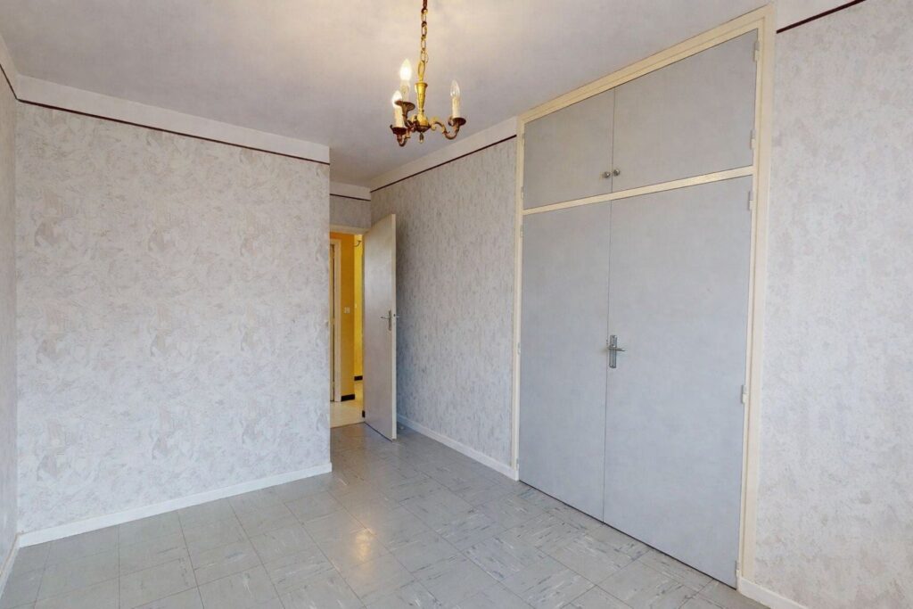 Maison indépendante d'env. 112 m²  À Vendre  sur une parcelle de 391 m²