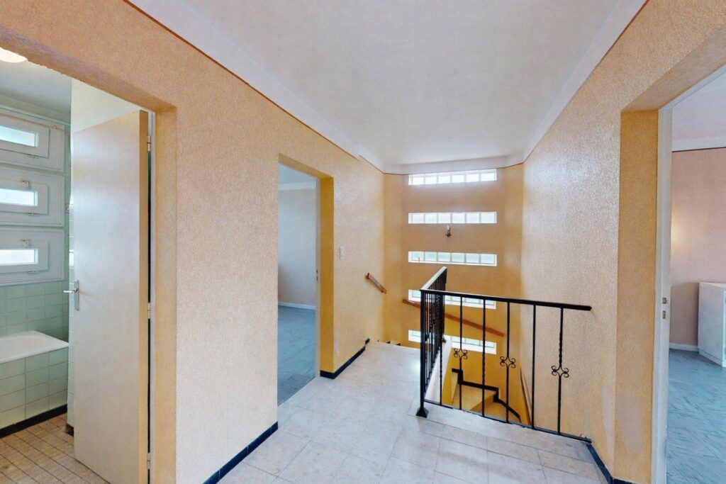 Maison indépendante d'env. 112 m²  À Vendre  sur une parcelle de 391 m²