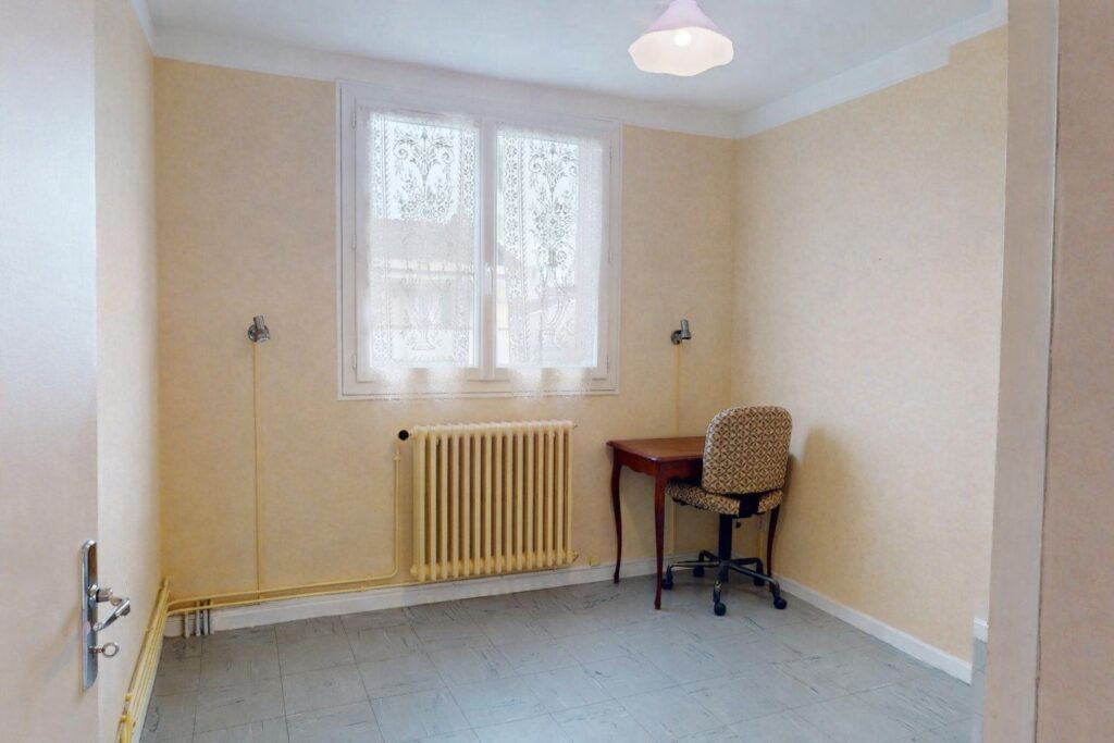 Maison indépendante d'env. 112 m²  À Vendre  sur une parcelle de 391 m²