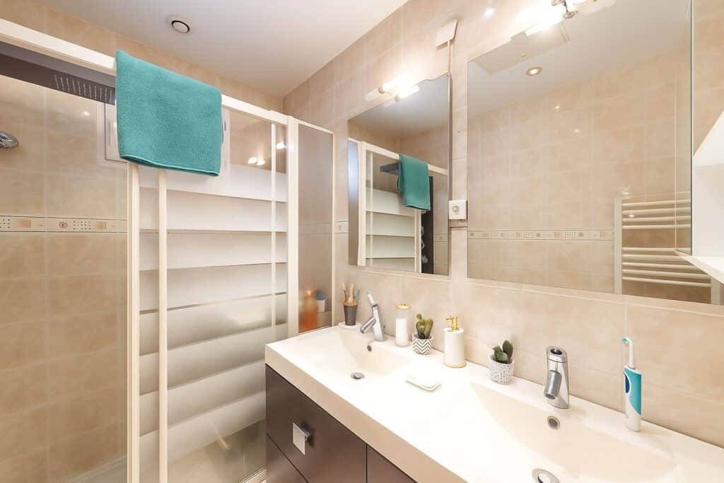 SUD CROIX DE PIERRE LYCEE GALLIENI Maison T6 avec garage jardin et piscine