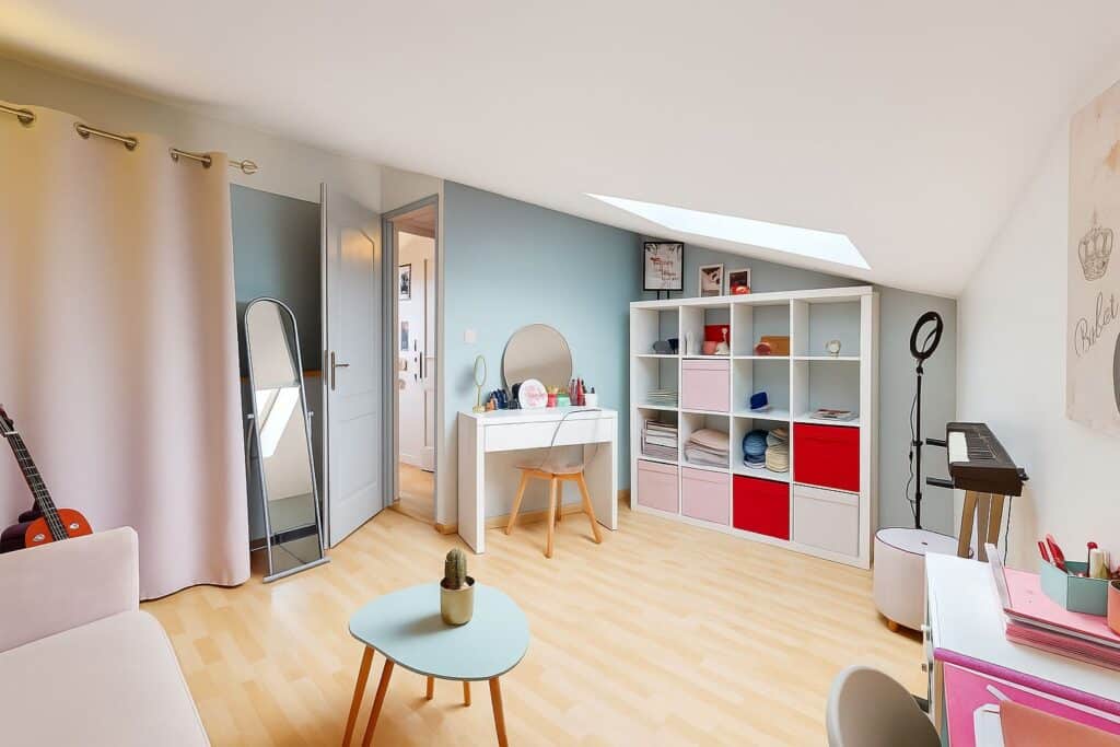 SUD CROIX DE PIERRE LYCEE GALLIENI Maison T6 avec garage jardin et piscine