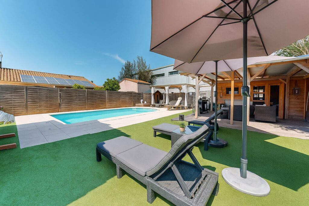 SUD CROIX DE PIERRE LYCEE GALLIENI Maison T6 avec garage jardin et piscine