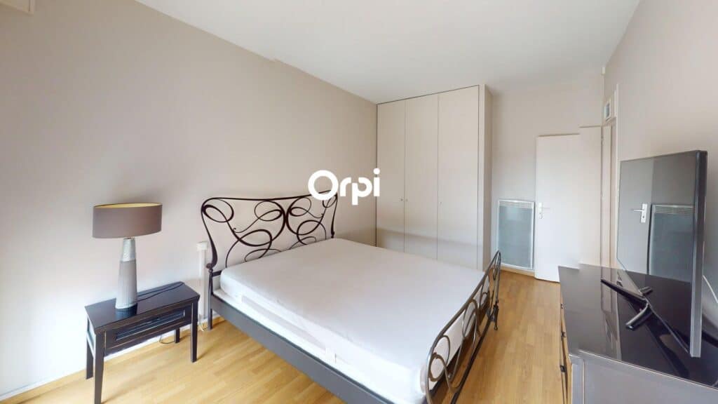 À Vendre – Appartement T5 de 150 m² avec balcon, 2 parkings et cave – Quartier Saint-Georges, Toulouse