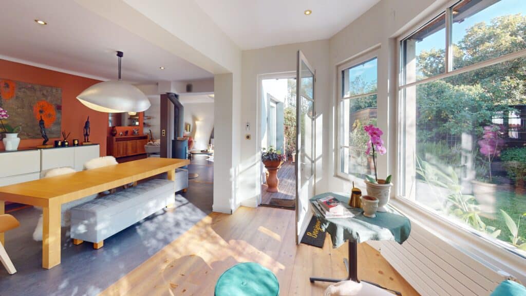 Maison À Vendre contemporaine rénovée – 5 min à pied du métro Roseraie– 152 m²