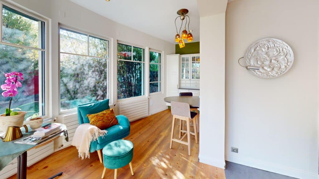 Maison À Vendre contemporaine rénovée – 5 min à pied du métro Roseraie– 152 m²