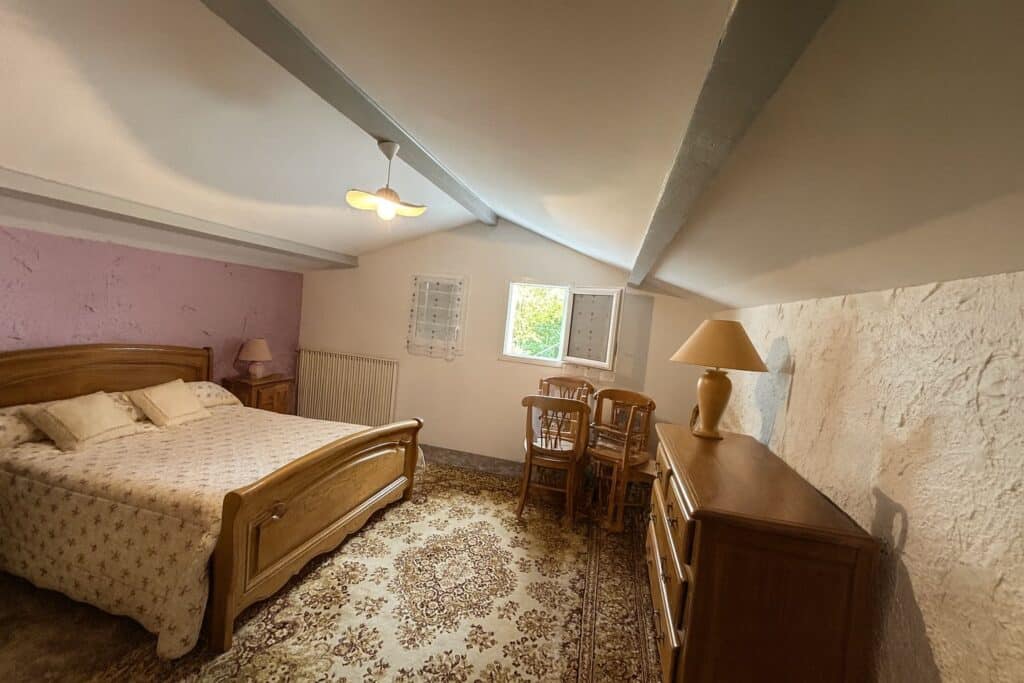 Appartement T6 À Vendre abri voiture et jardin privatif