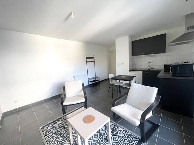 À Louer TOULOUSE – LES ARGOULETS : Appartement T2 de 39 m² meublé avec balcon