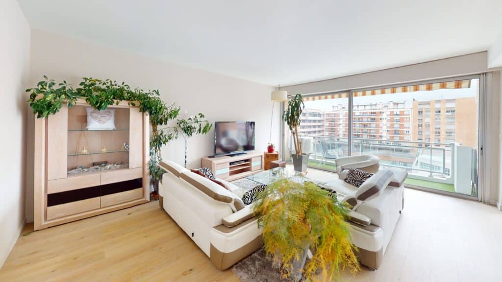 À Vendre – Appartement T5 de 150 m² avec balcon, 2 parkings et cave – Quartier Saint-Georges, Toulouse