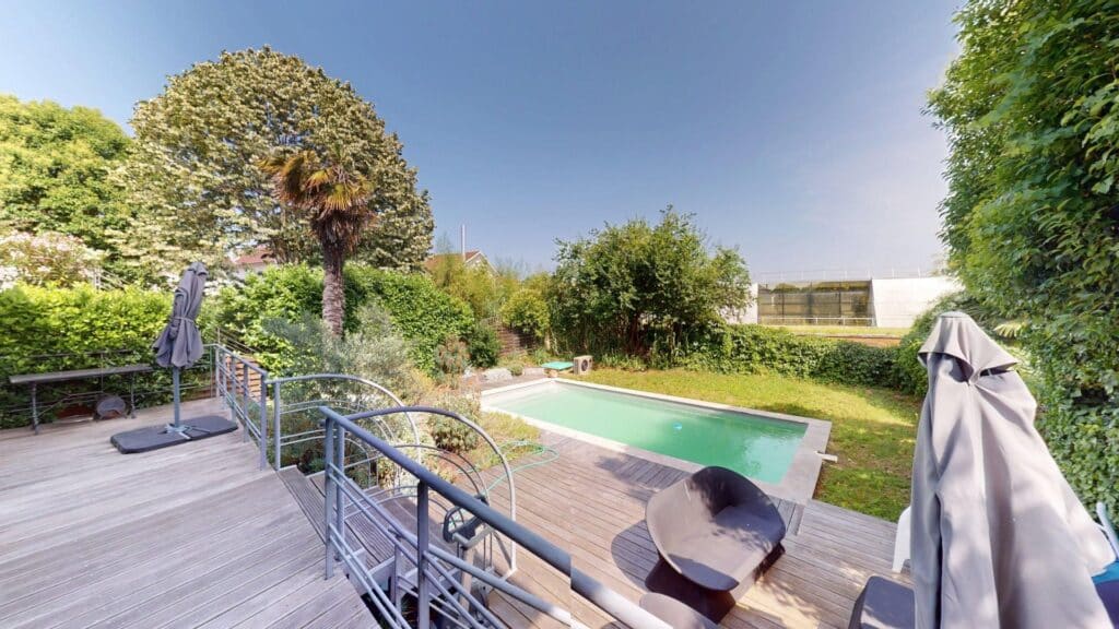 Maison À Vendre T5 Piscine Garage