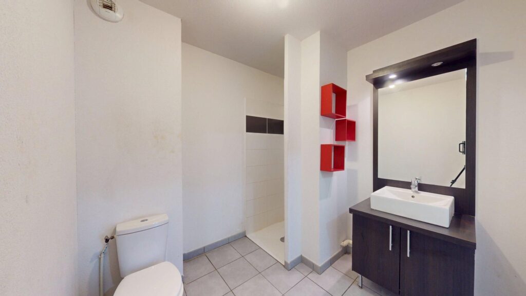 A VENDRE - Appartement T2 avec balcon et stationnements à Launaguet