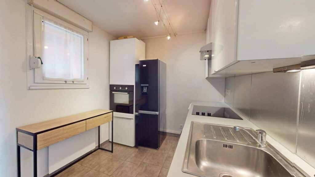 T2 DUPLEX – DERNIER ÉTAGE – CALME ABSOLU – VUE DÉGAGÉE – PARKING