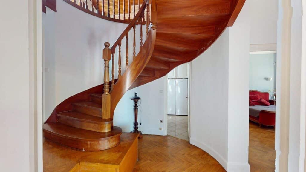 Appartement À Vendre rue d’Alsace Lorraine avec ascenseur, terrasse et balcon