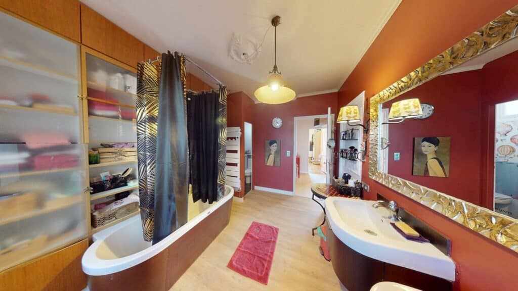 Maison À Vendre contemporaine rénovée – 5 min à pied du métro Roseraie– 152 m²