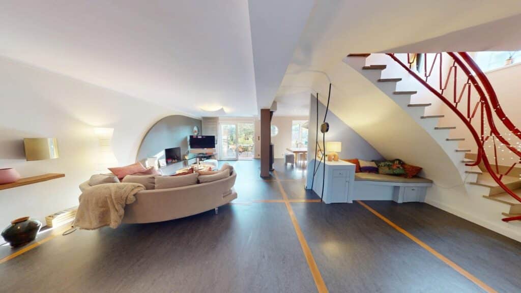 Maison À Vendre contemporaine rénovée – 5 min à pied du métro Roseraie– 152 m²