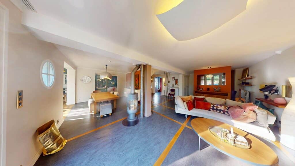 Maison À Vendre contemporaine rénovée – 5 min à pied du métro Roseraie– 152 m²