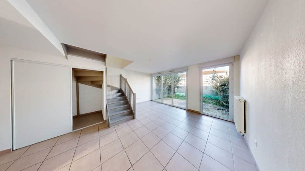 LAUNAGUET - VILLA T3 DUPLEX DE 65M2 AVEC JARDIN ET 2 PARKINGS