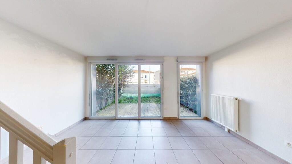 LAUNAGUET - VILLA T3 DUPLEX DE 65M2 AVEC JARDIN ET 2 PARKINGS