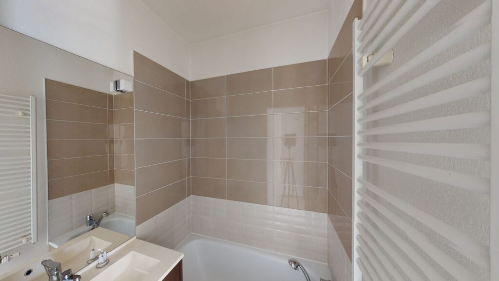 LAUNAGUET - VILLA T3 DUPLEX DE 65M2 AVEC JARDIN ET 2 PARKINGS