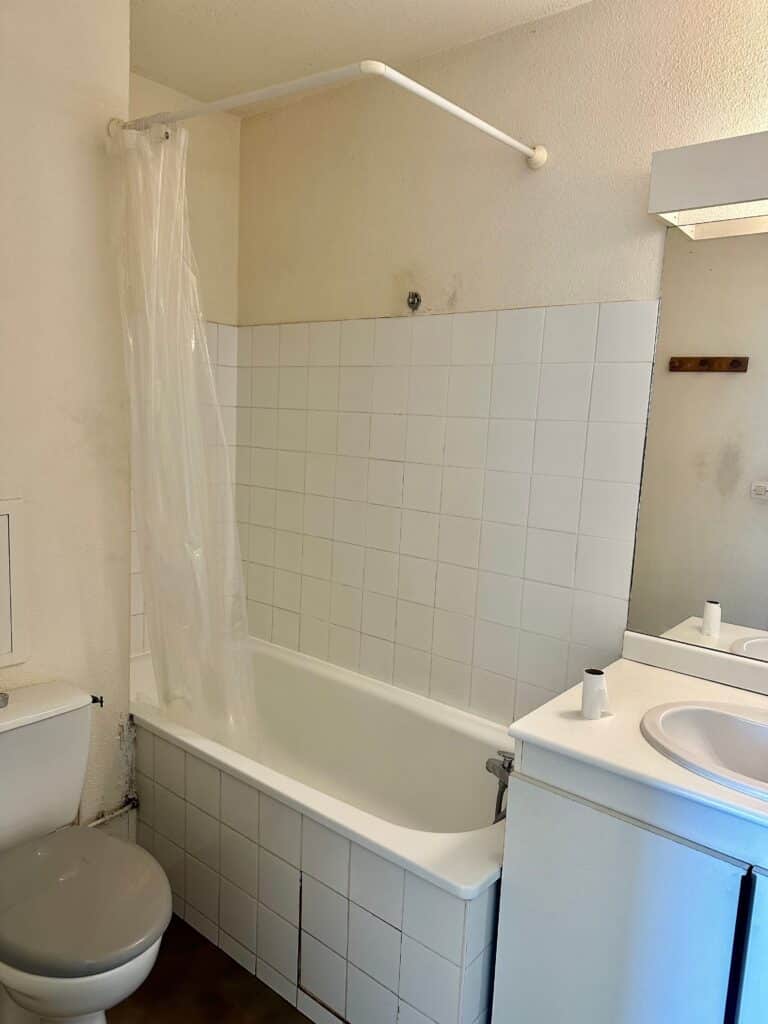 TOULOUSE JOLIMONT APPT T1 bis de 35 M² AVEC PARKING EN SOUS-SOL VENDU LIBRE