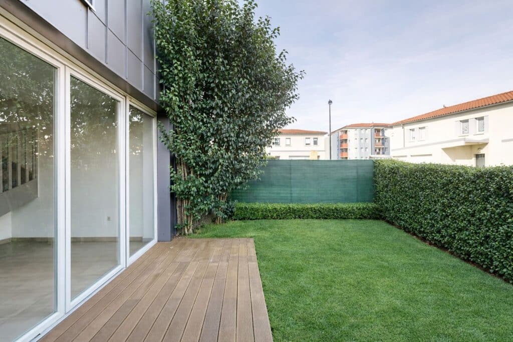 LAUNAGUET - VILLA T3 DUPLEX DE 65M2 AVEC JARDIN ET 2 PARKINGS