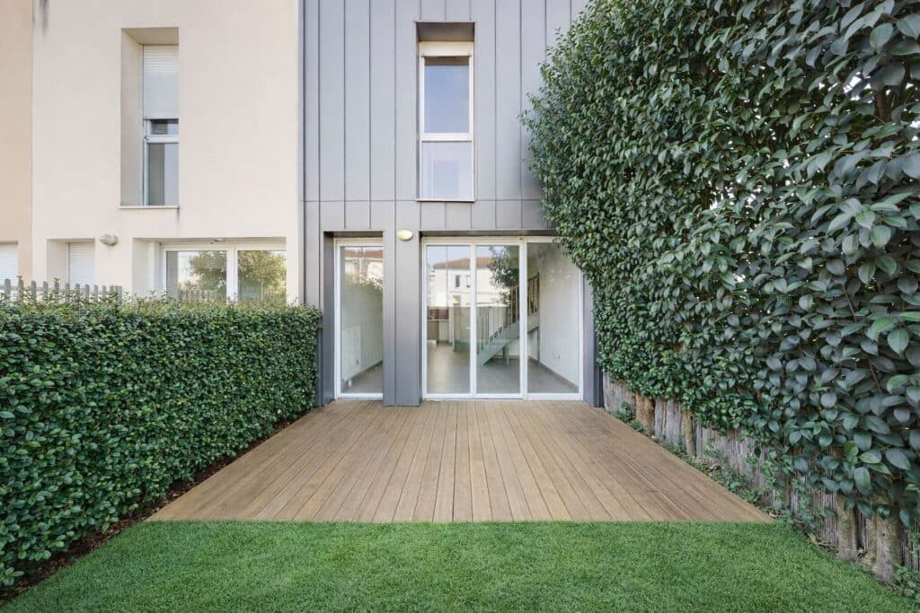 LAUNAGUET - VILLA T3 DUPLEX DE 65M2 AVEC JARDIN ET 2 PARKINGS