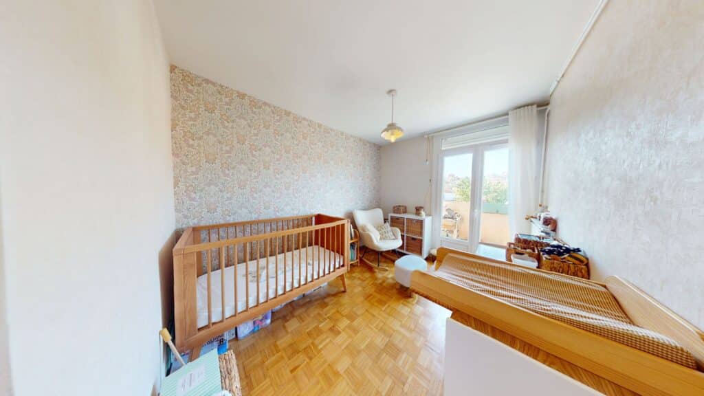 Appartement À Vendre T4 d'env. 70 m² avec balcon et loggia, cave