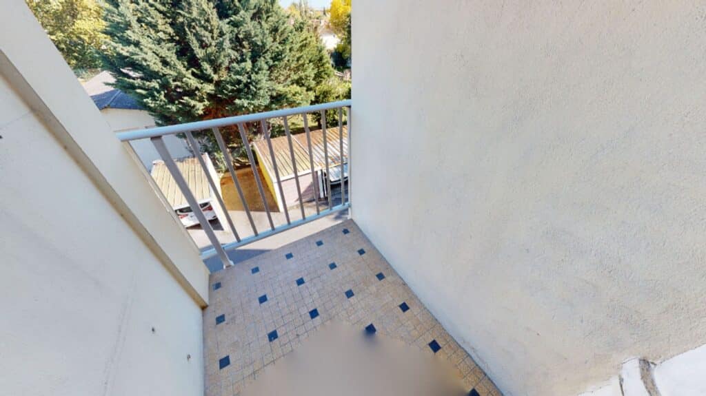 Appartement À Vendre T4 d'env. 70 m² avec balcon et loggia, cave