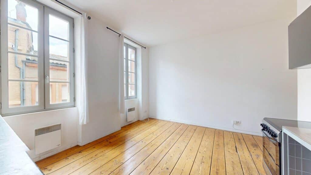 TOULOUSE-SAINT AUBIN Appartement T2 d'environ 37 m² – Traversant, cachet, lumineux et calme