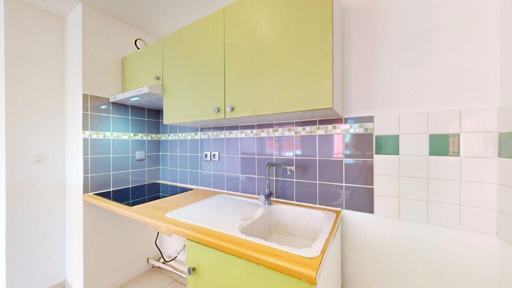 T3 lumineux avec terrasse et 2 parkings, au calme absolu – Castelginest