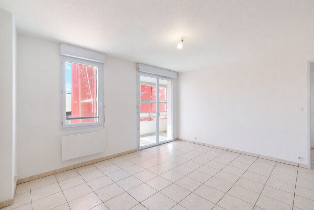 T3 lumineux avec terrasse et 2 parkings, au calme absolu – Castelginest