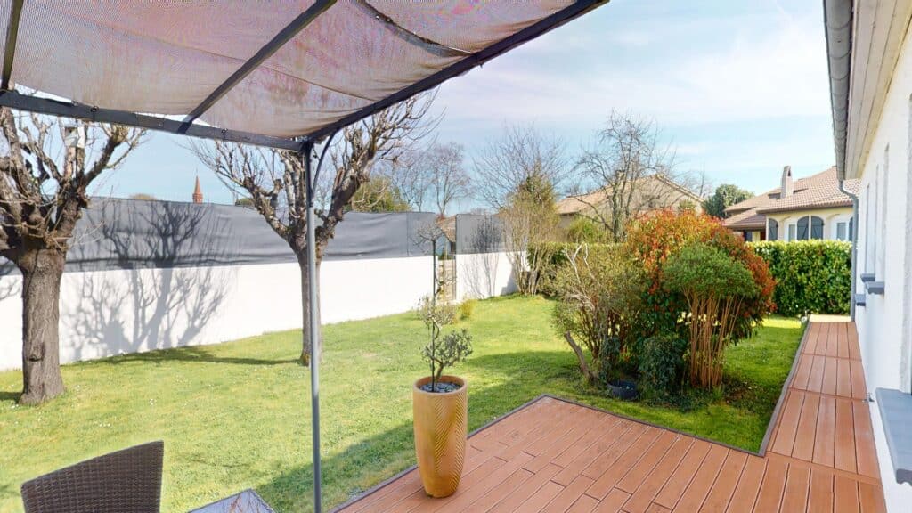 PINS-JUSTARET Maison À Vendre T4 Garage Jardin piscinable