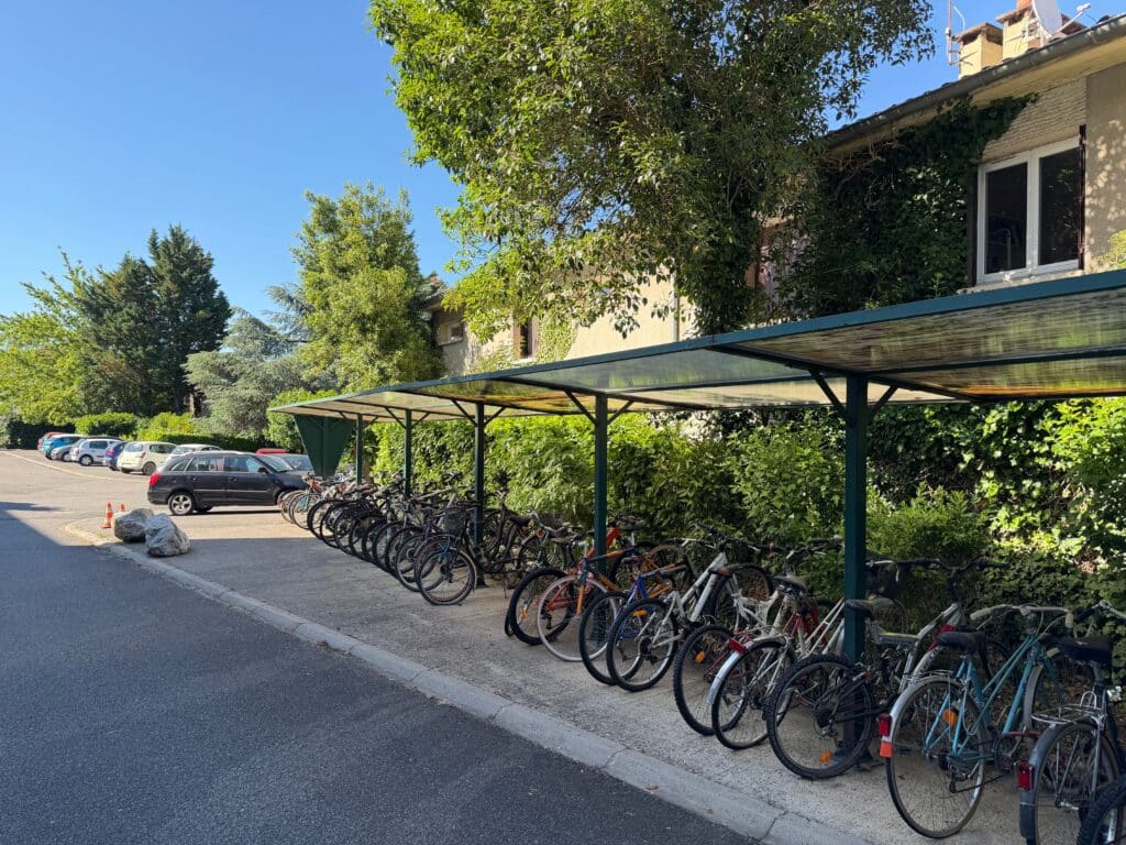 Toulouse Rangueil / Salade Ponsan – T1 meublé avec balcon et parking libre