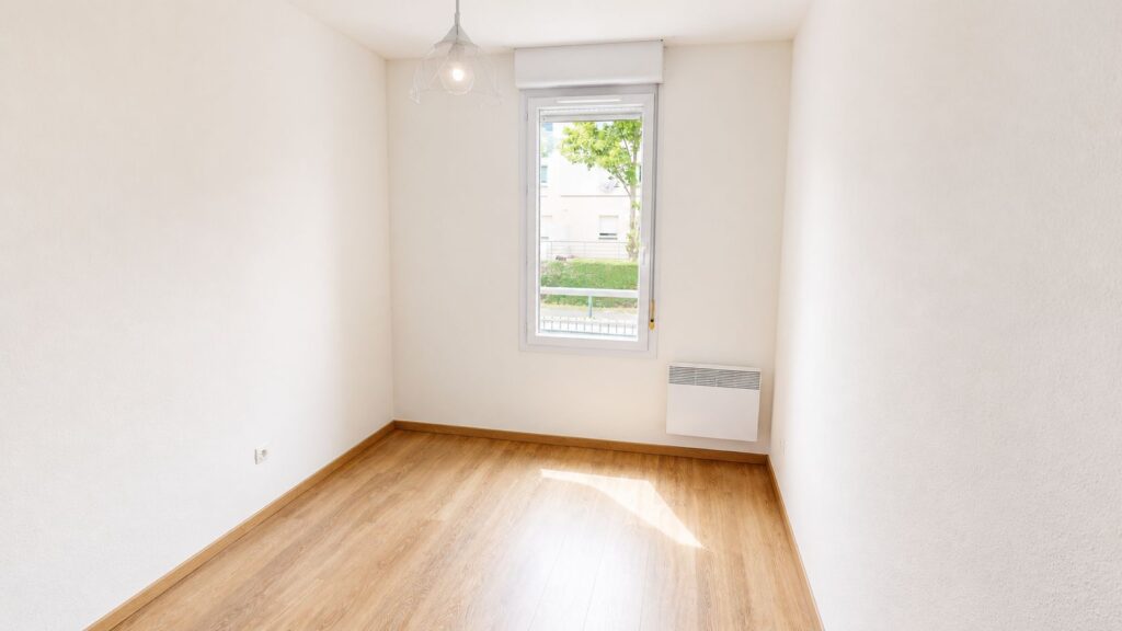 Appartement À Vendre T3 bis avec balcon et place de parking
