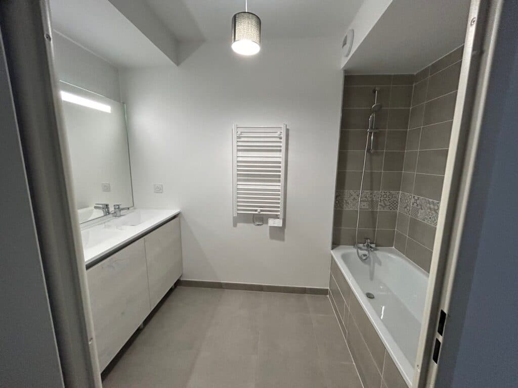 Appartement À Louer T4 meublé quartier  JOLIMONT