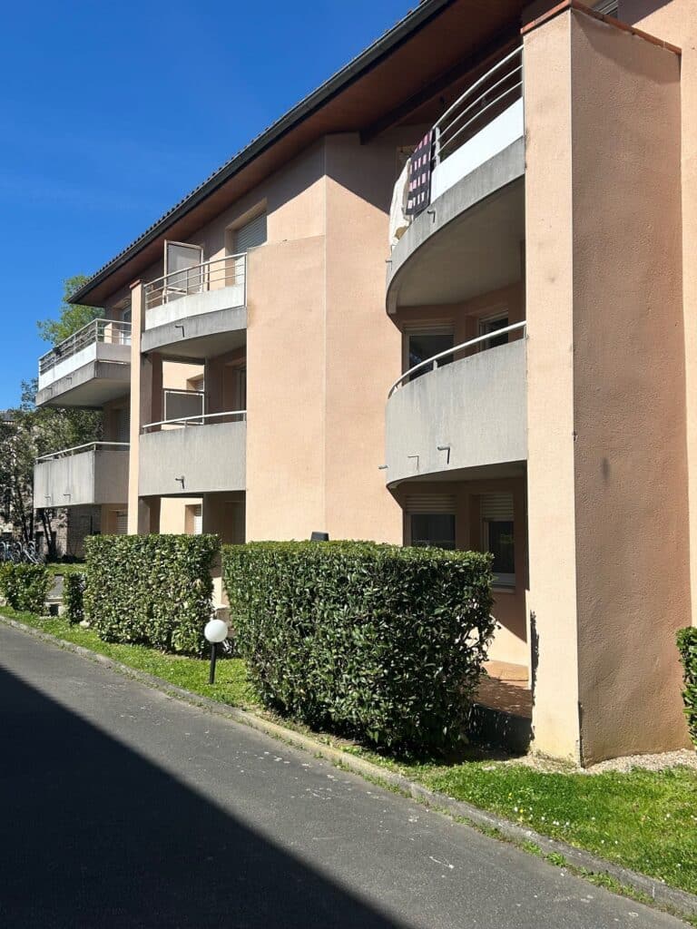 Appartement À Louer T2 62 m2