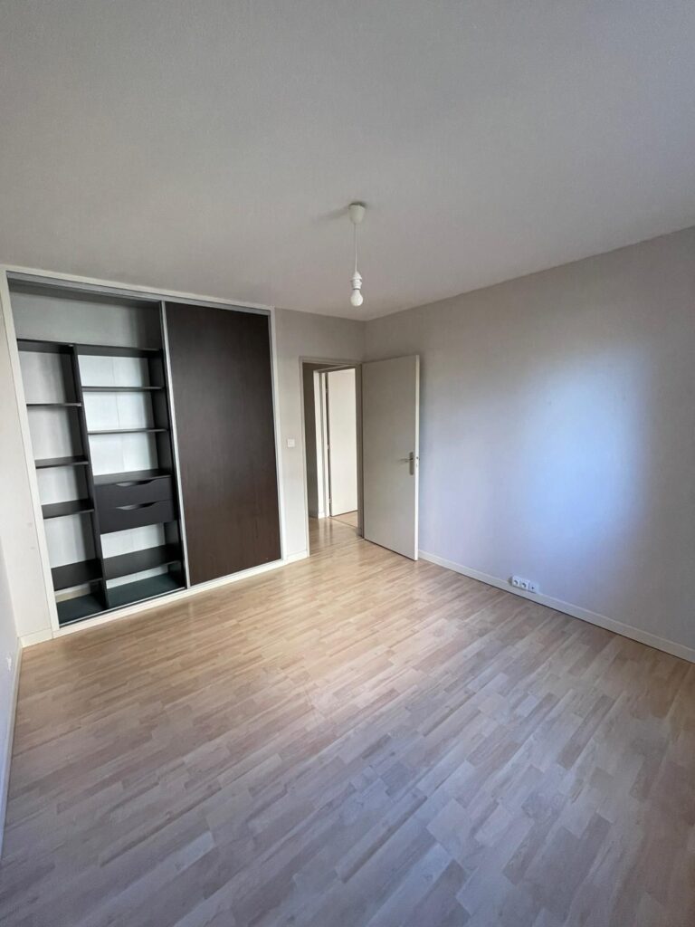 TOULOUSE, T3 de 79m² avec cave et parking