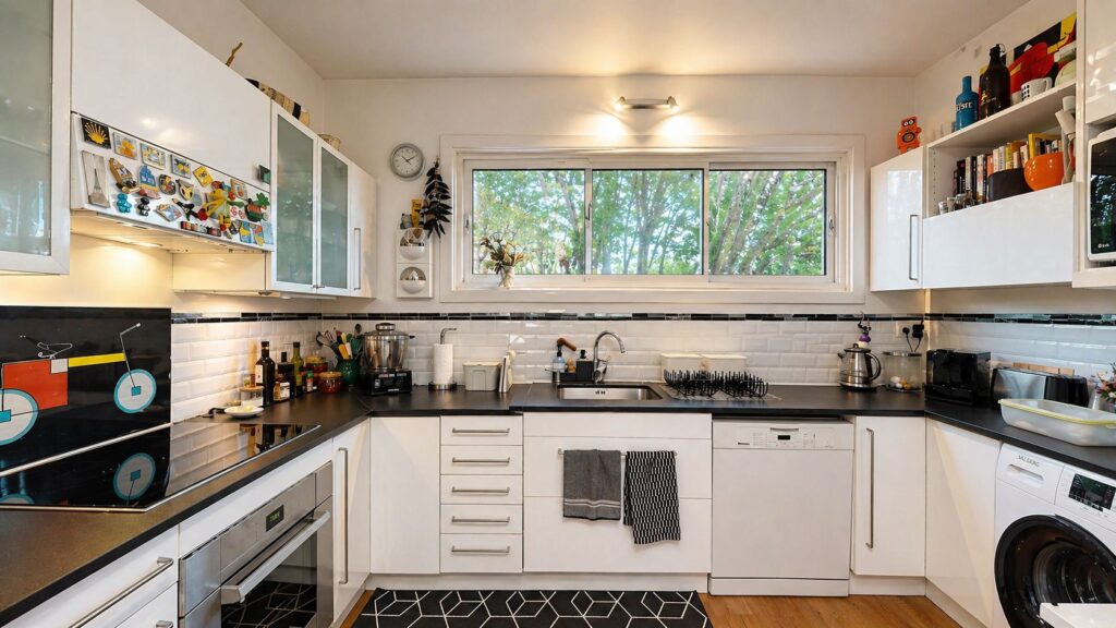 TOULOISE ROSERAIE APPARTEMENT DUPLEX T5 AVEC JARDIN CAVE & 2 PARKINGS